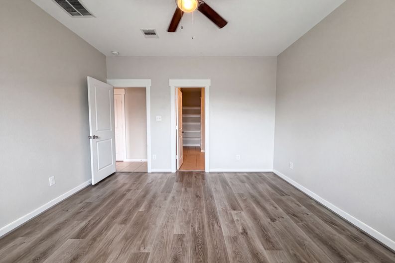 Photo 9 of 19 of 40828 Mostyn Hill Dr, Magnolia, TX