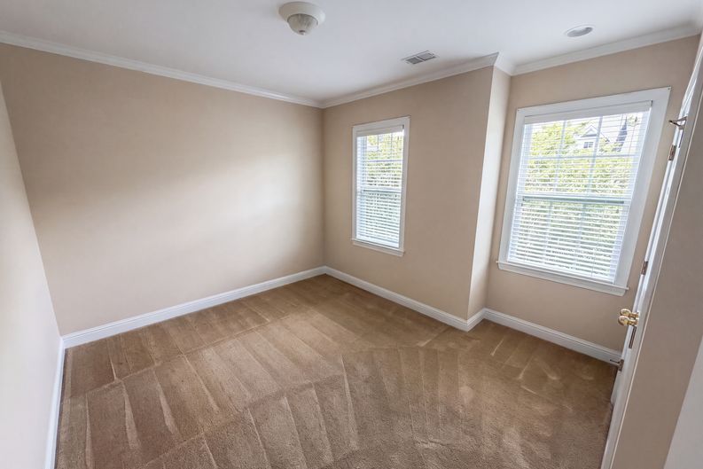 Photo 19 of 32 of 1659 Woodwalk Strm SE, Atlanta, GA