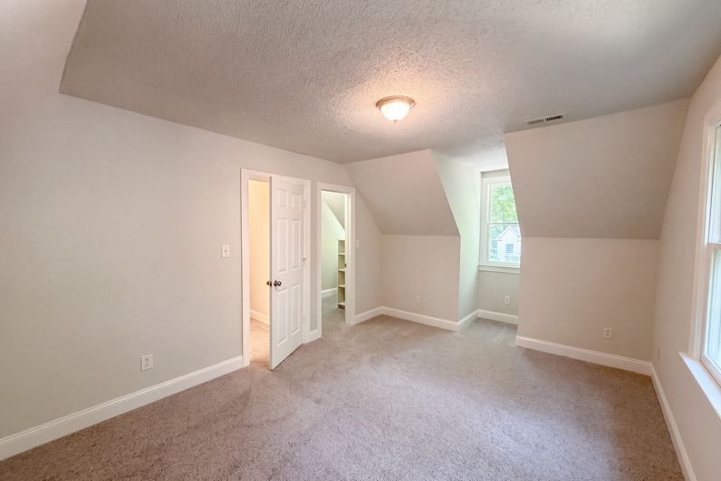 Photo 11 of 18 of 624 Van Thomas Dr, Raleigh, NC