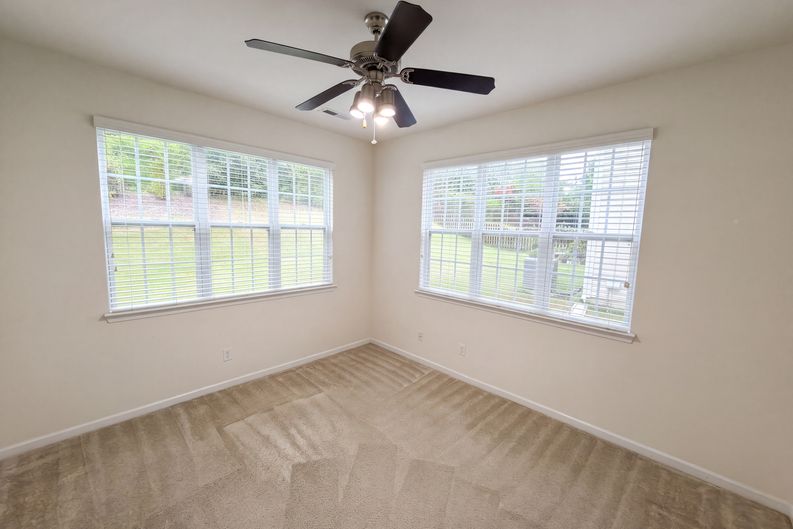 Photo 12 of 17 of 17240 Westmill Ln, Charlotte, NC