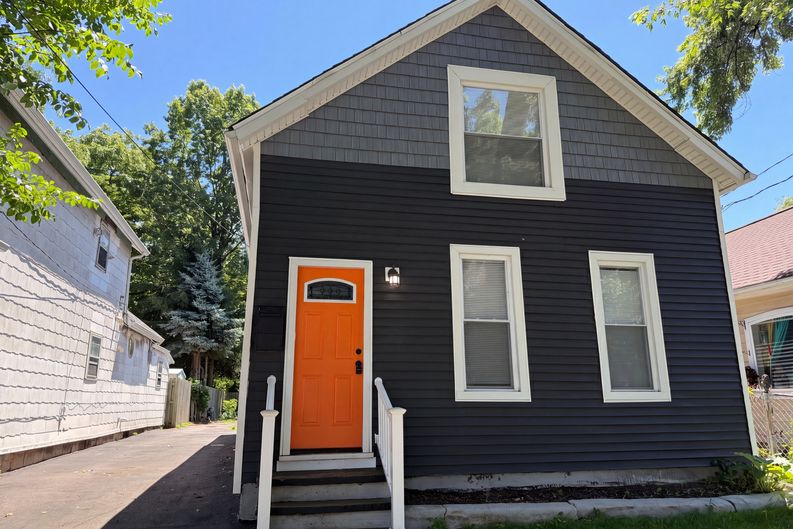 Photo 18 of 21 of 3407 Erin Ave, Cleveland, OH