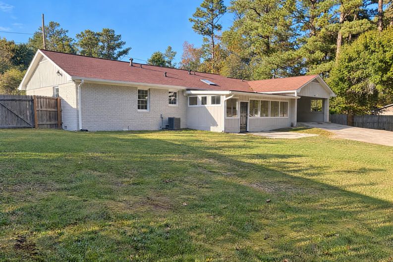 Photo 5 of 20 of 681 John Ward Rd SW, Marietta, GA