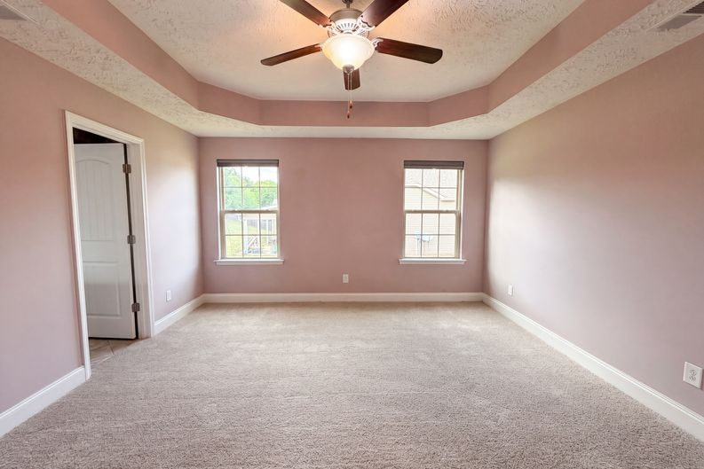 Photo 11 of 22 of 447 Golf Club Ln, Springfield, TN