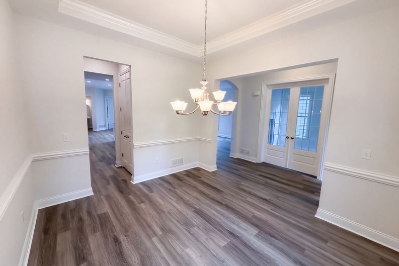 Photo 9 of 37 of 4230 Troutbrook Dr, Dublin, OH