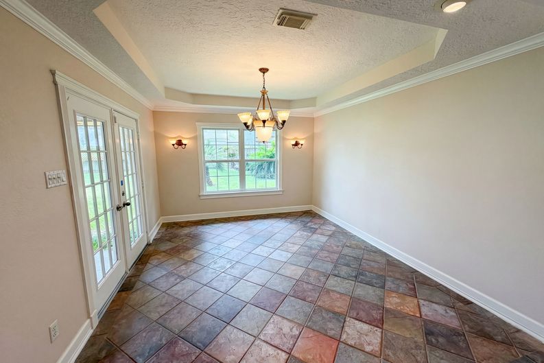 Photo 12 of 21 of 1902 New Orleans St, Deer Park, TX