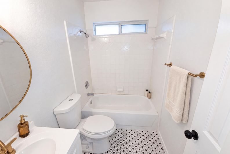 Photo 15 of 16 of 3803 Split Oak Dr, Killeen, TX