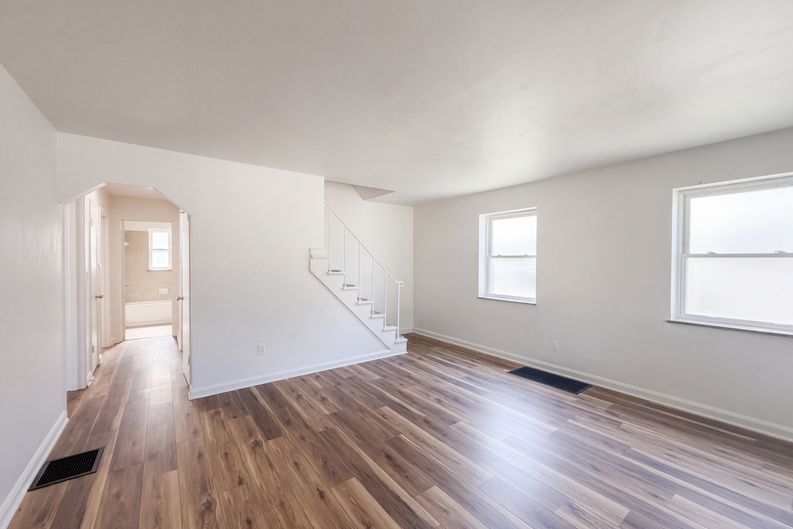 Photo 9 of 24 of 8266 Lyness Dr, Cincinnati, OH