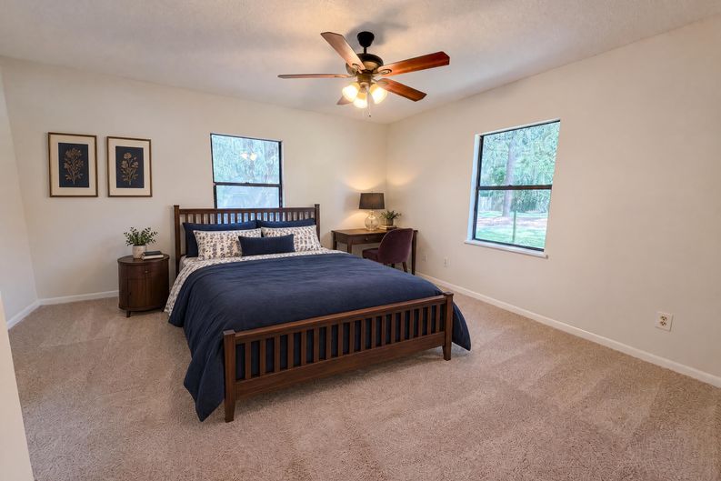 Photo 16 of 24 of 7023 Shindler Dr, Jacksonville, FL