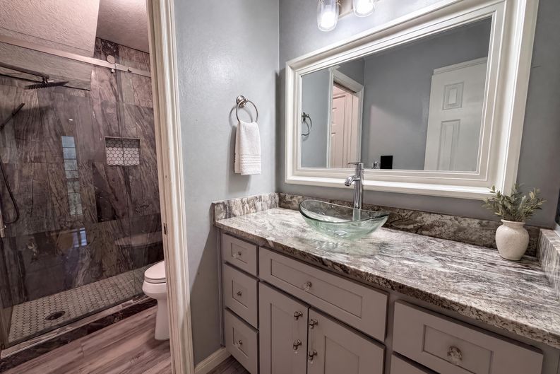 Photo 16 of 27 of 6127 Willowcrest Ct, Spring, TX