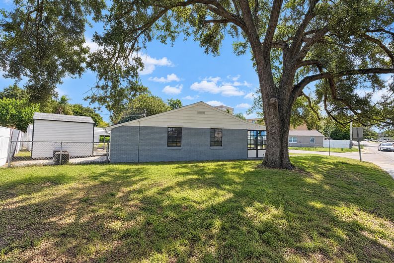 Photo 15 of 17 of 4505 N Habana Ave, Tampa, FL