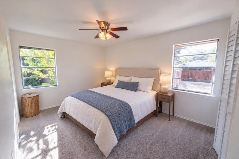 Photo 20 of 23 of 8540 Foxwood Ln, Dallas, TX