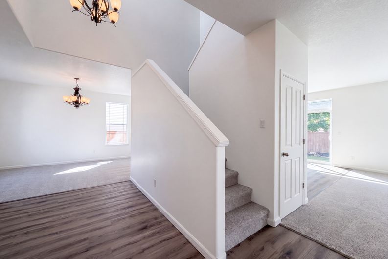 Photo 7 of 25 of 34050 SE Sturgeon St, Scappoose, OR