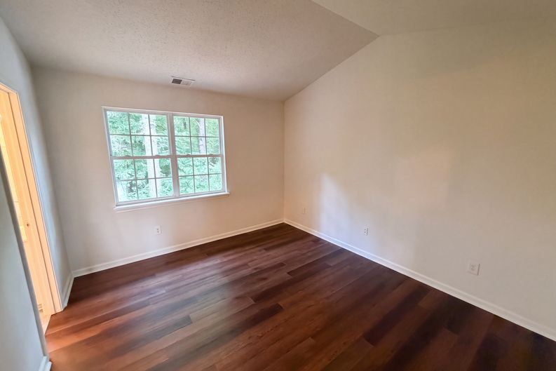 Photo 13 of 20 of 4165 Birch Leaf Ct, Charlotte, NC