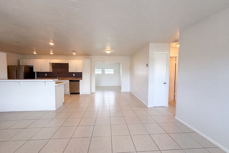 Photo 8 of 30 of 124 San Benito Ave, North Port, FL