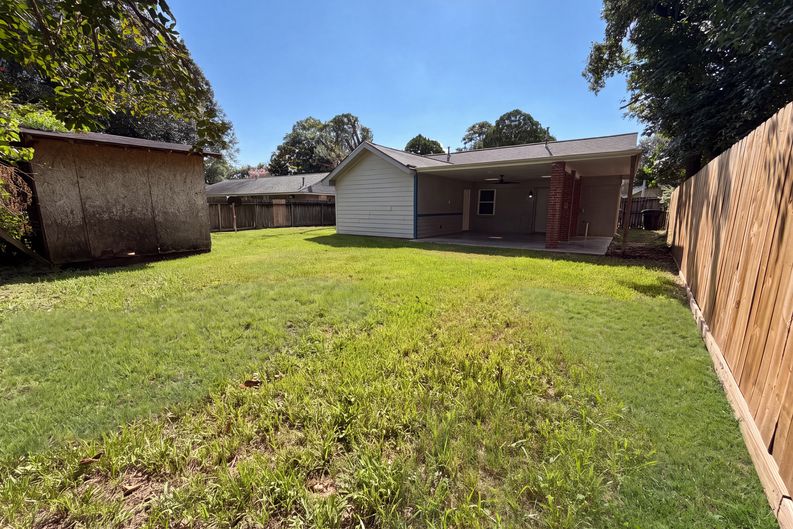 Photo 20 of 21 of 9314 Deanwood St, Houston, TX