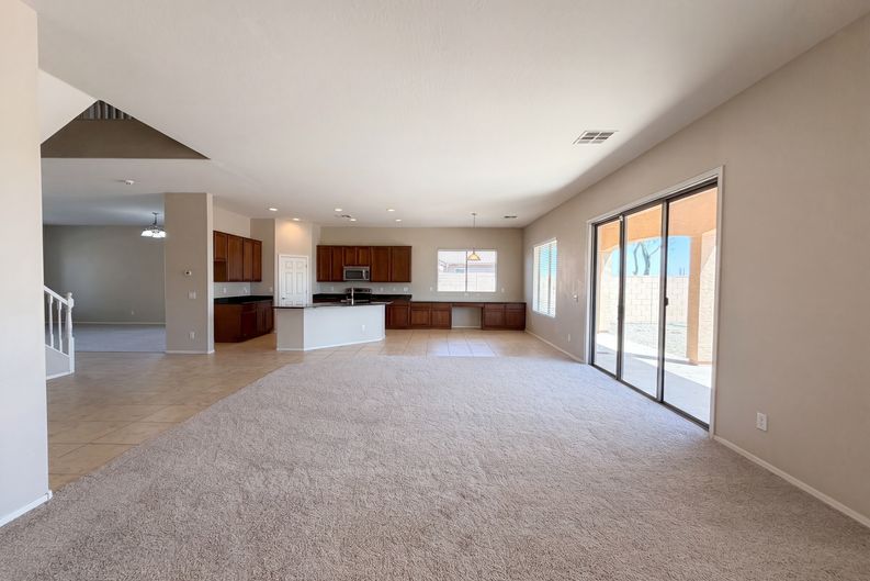 Photo 8 of 25 of 17104 N Oliveto Ave, Maricopa, AZ