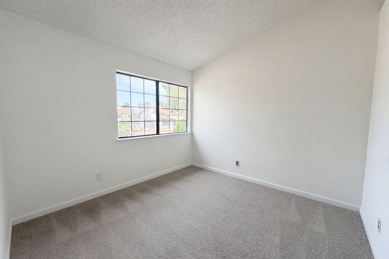 Photo 22 of 41 of 3607 Duffy Cir, North Las Vegas, NV