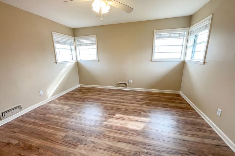Photo 15 of 16 of 6817 Chickering Rd, Fort Worth, TX