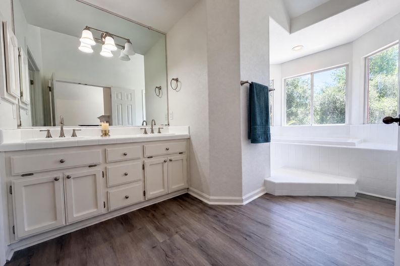 Photo 22 of 31 of 4711 Wildflower Ln, Rocklin, CA
