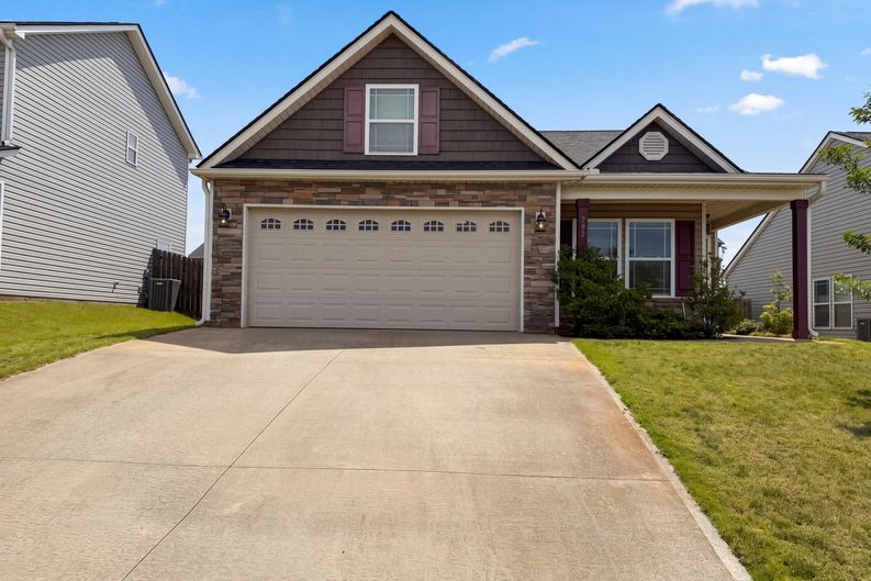 Photo 17 of 19 of 282 Highland Springs Loop, Inman, SC