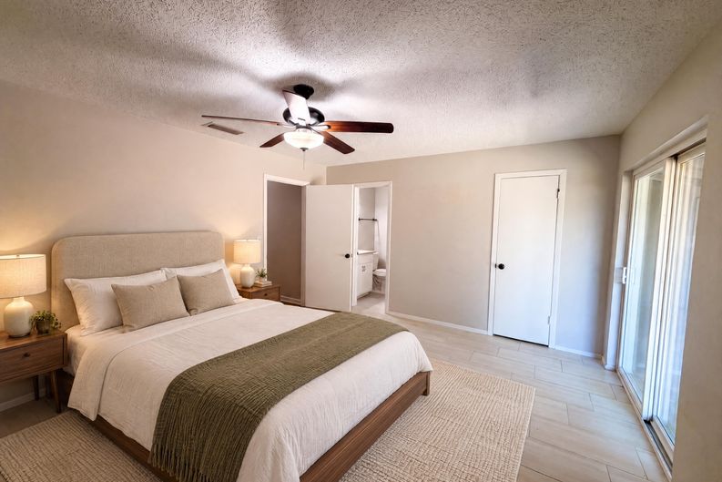 Photo 4 of 17 of 922 Meadowdale Cir, Garland, TX
