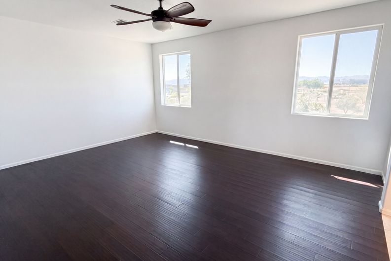 Photo 4 of 49 of 5064 N 148th Ave, Litchfield Park, AZ