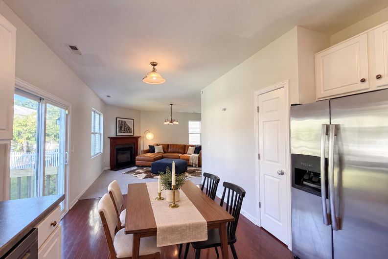 Photo 8 of 39 of 4058 Leontria Ave, Columbus, OH