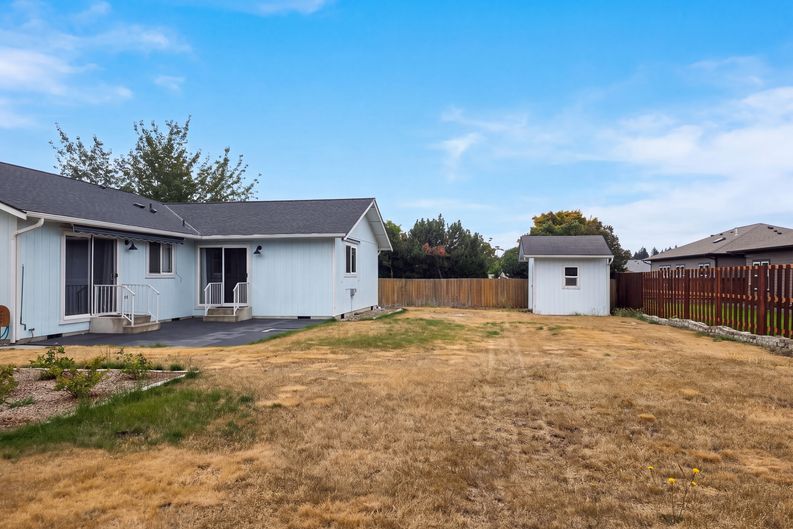 Photo 5 of 19 of 131 Duke Dr, Sequim, WA