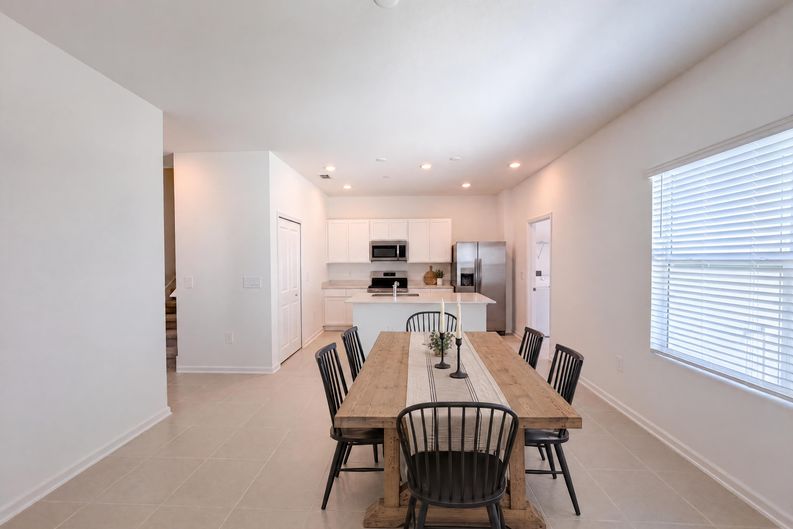 Photo 11 of 24 of 2172 Rider Rain Ln, Apopka, FL