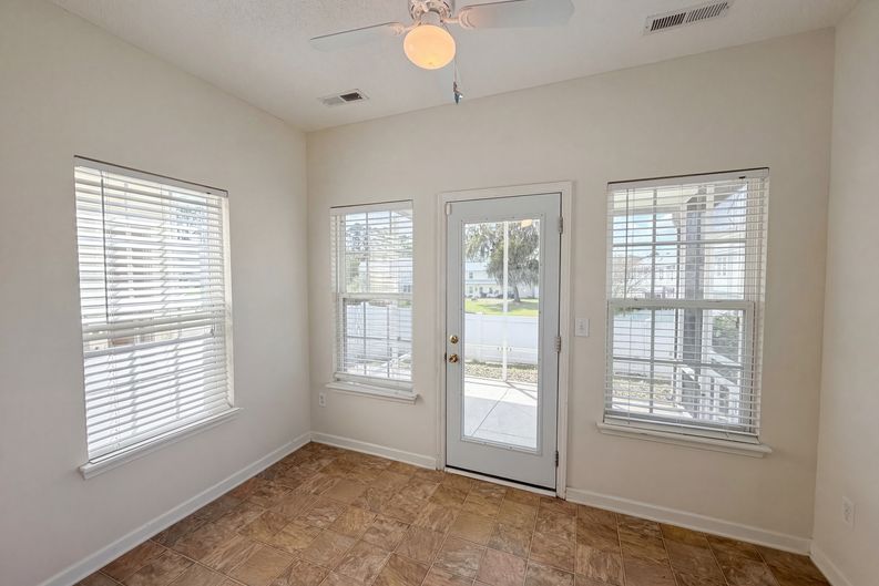 Photo 10 of 17 of 147 Lake Jogassee Dr, Summerville, SC