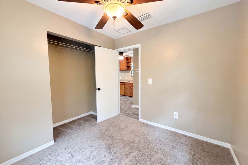 Photo 4 of 18 of 94 Conifer Cir, Middleburg, FL