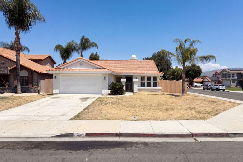 Photo 18 of 23 of 2758 Alne Dr, Hemet, CA