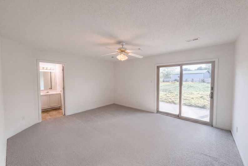 Photo 4 of 23 of 758 Meadow Ridge Rd, Walland, TN