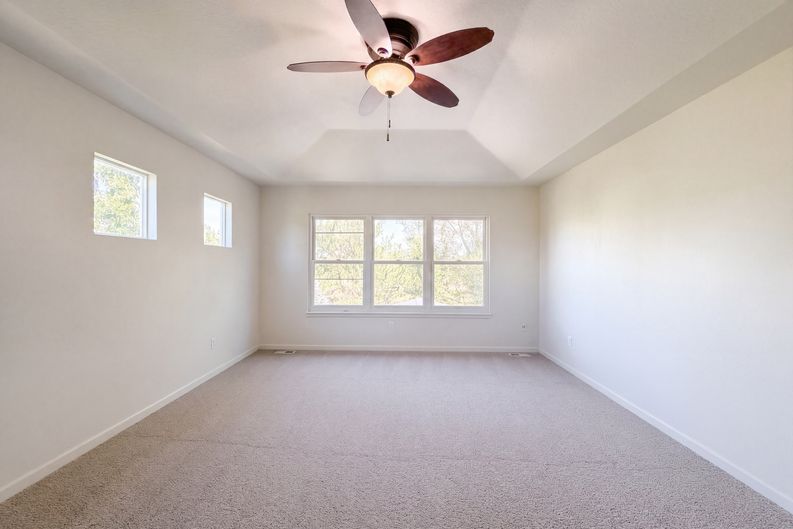 Photo 4 of 45 of 13399 W 84th Pl, Arvada, CO