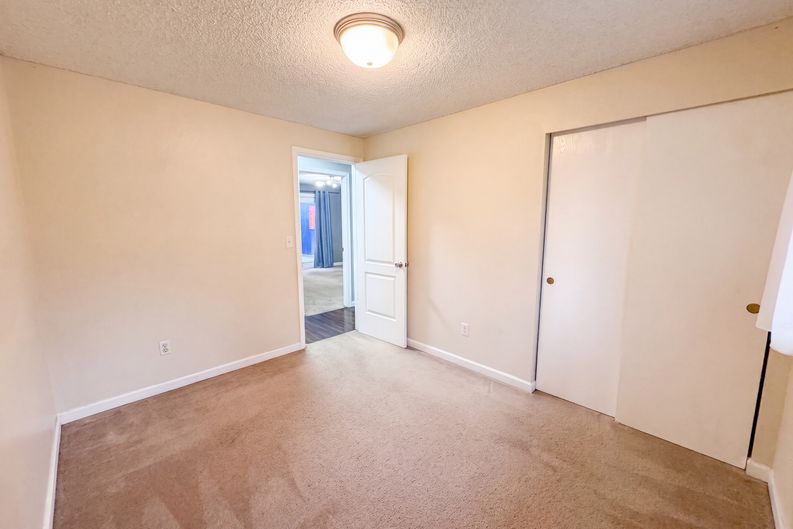 Photo 9 of 21 of 7022 160th Street Ct E, Puyallup, WA