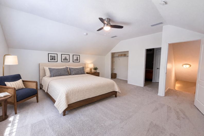 Photo 12 of 21 of 845 Songbird Dr, Orange Park, FL