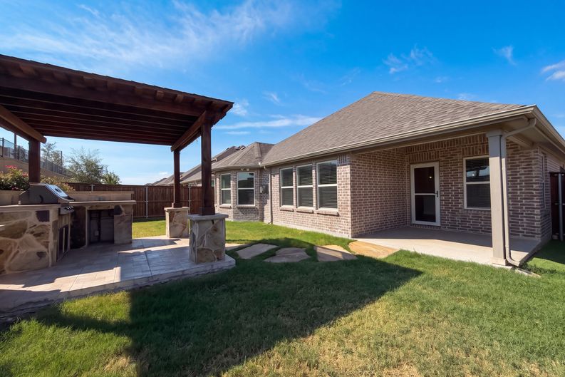 Photo 12 of 13 of 3412 Lillian Ct, Celina, TX
