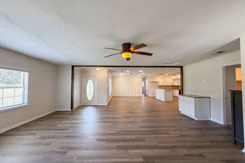 Photo 16 of 34 of 2805 105th St E, Palmetto, FL