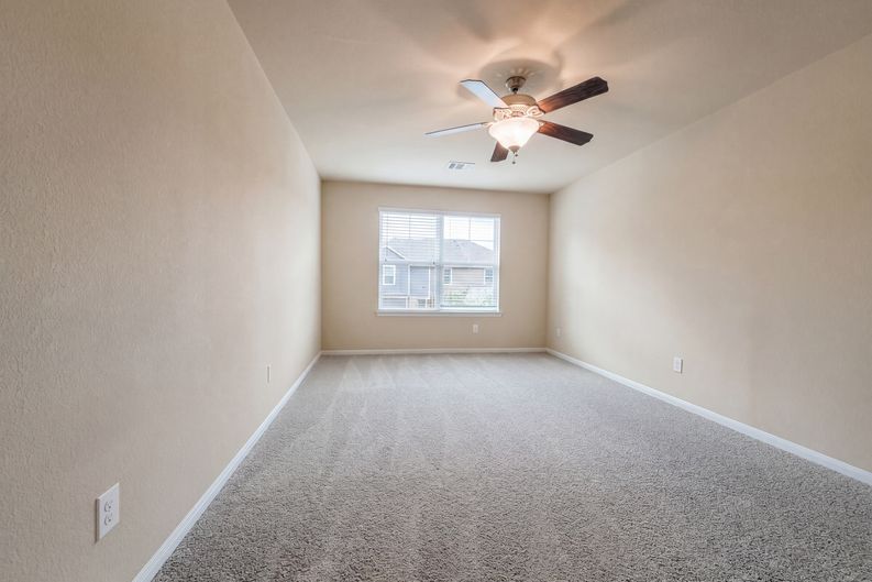 Photo 11 of 21 of 9965 Boulder Bend Ln, Brookshire, TX