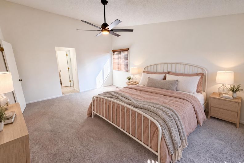 Photo 4 of 39 of 20890 E Sussex Ct, Parker, CO