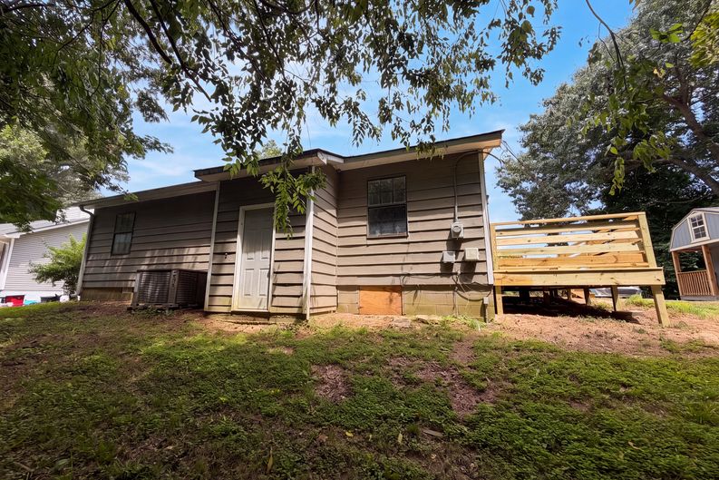 Photo 5 of 21 of 405 Annie Lee Rd, Trussville, AL
