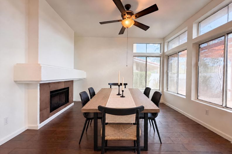 Photo 9 of 22 of 7504 Holloran Ct, Las Vegas, NV