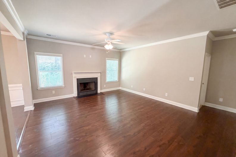 Photo 7 of 22 of 1209 Windstone Dr, Winder, GA
