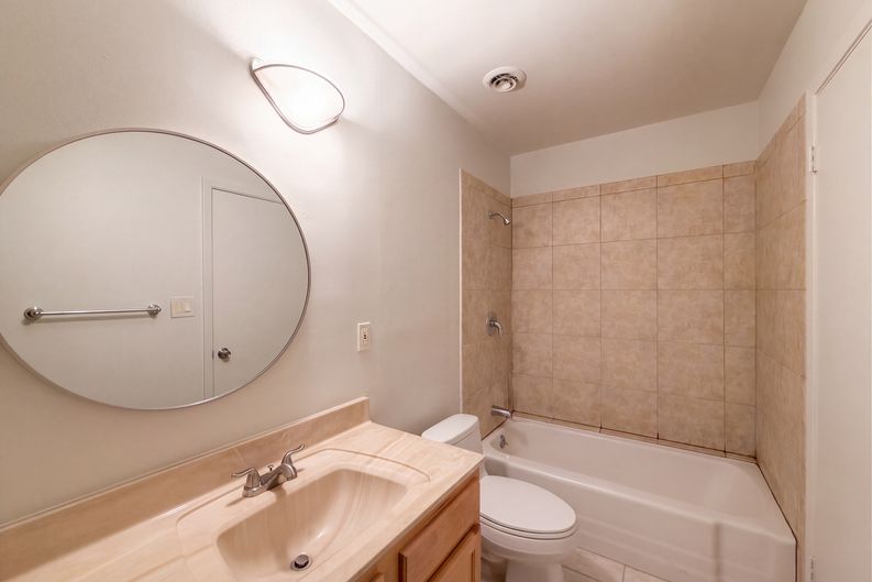 Photo 16 of 23 of 7700 E Meadowbrook Ave, Scottsdale, AZ
