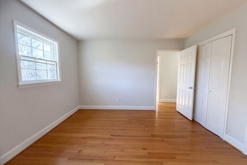 Photo 4 of 20 of 1512 Buckingham Ave, Gastonia, NC