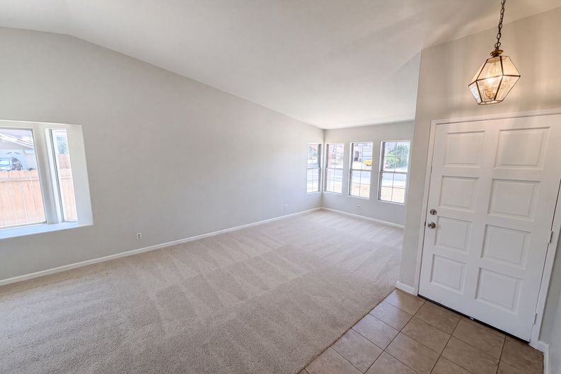Photo 9 of 23 of 2758 Alne Dr, Hemet, CA