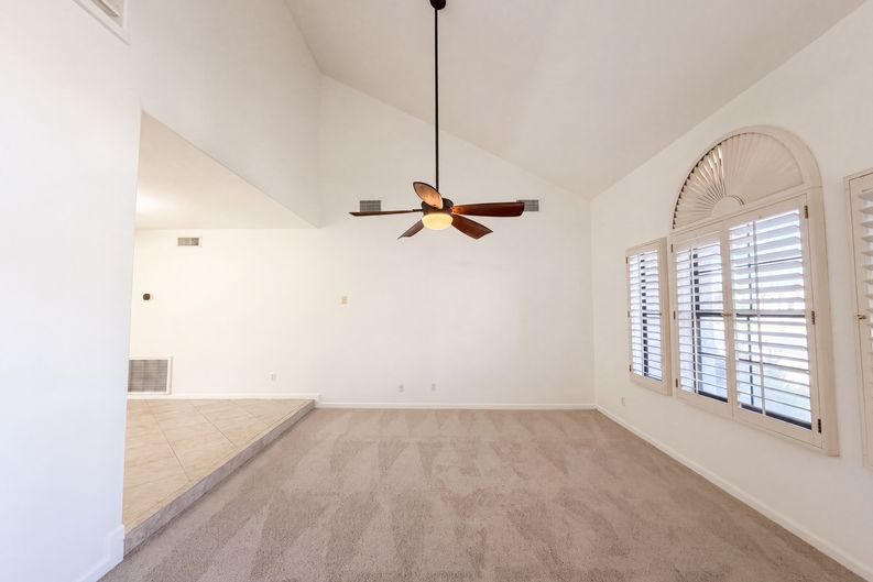 Photo 3 of 38 of 13816 N 50th St, Scottsdale, AZ