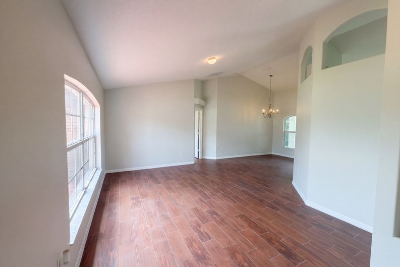 Photo 6 of 25 of 2062 Dalton Ave, Deltona, FL
