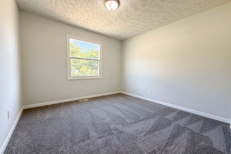 Photo 11 of 14 of 1843 Berriedale Dr, Fayetteville, NC