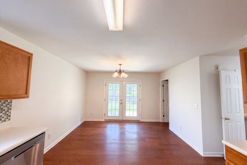 Photo 8 of 21 of 1913 Foust Rd, Greensboro, NC